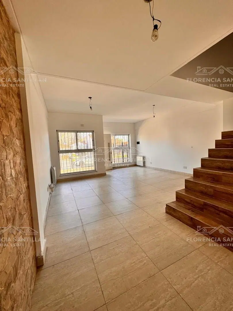 Departamento de 4 ambientes con cochera en Venta en Llavallol, Lomas de Zamora, G.B.A. Zona Sur 5