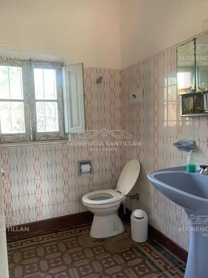 Casa Quinta de 6 ambientes con cochera  en Venta en Luis Guillón, Esteban Echeverría, G.B.A. Zona Su 4