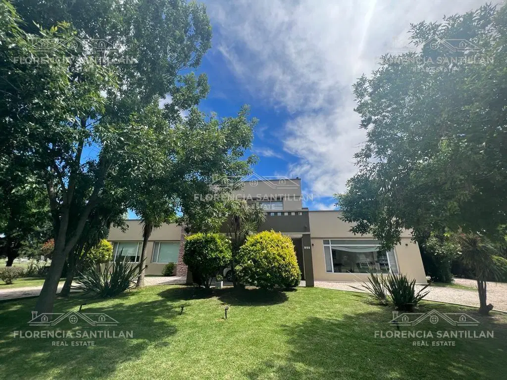 Casa de 5 ambientes en Venta en San Vicente,  G.B.A. Zona Sur 2