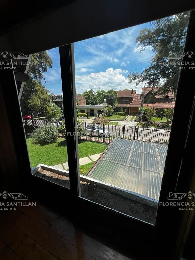 Casa Chalet de 5 ambientes en Venta en Adrogué, Almirante Brown, G.B.A. Zona Sur 4