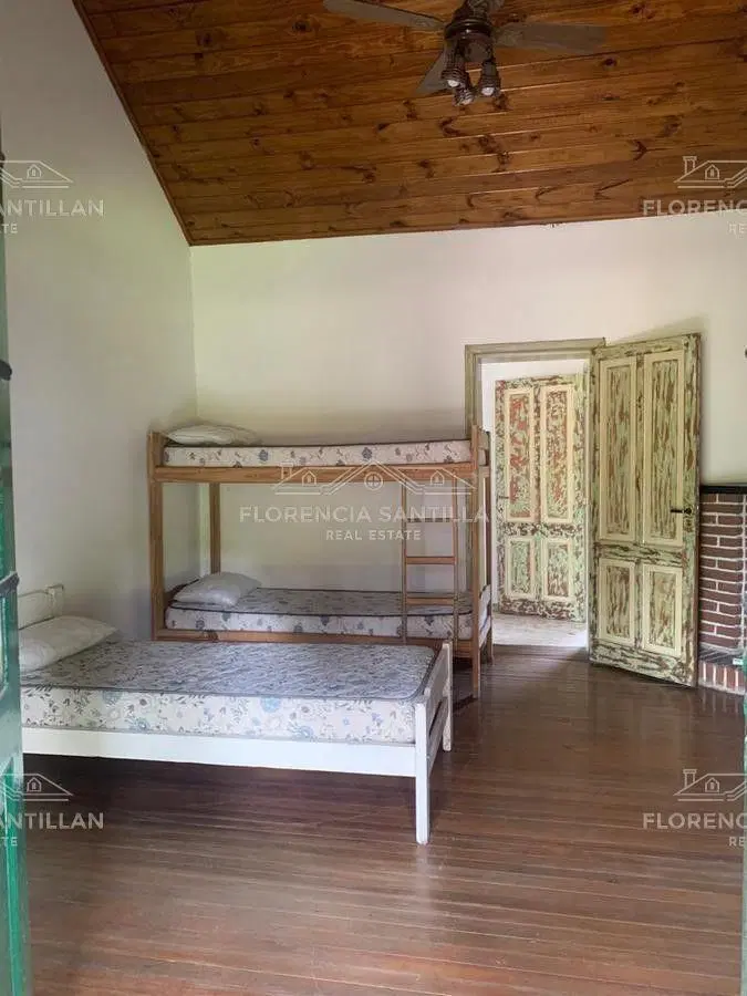 Casa Quinta de 6 ambientes con cochera  en Venta en Luis Guillón, Esteban Echeverría, G.B.A. Zona Su 2