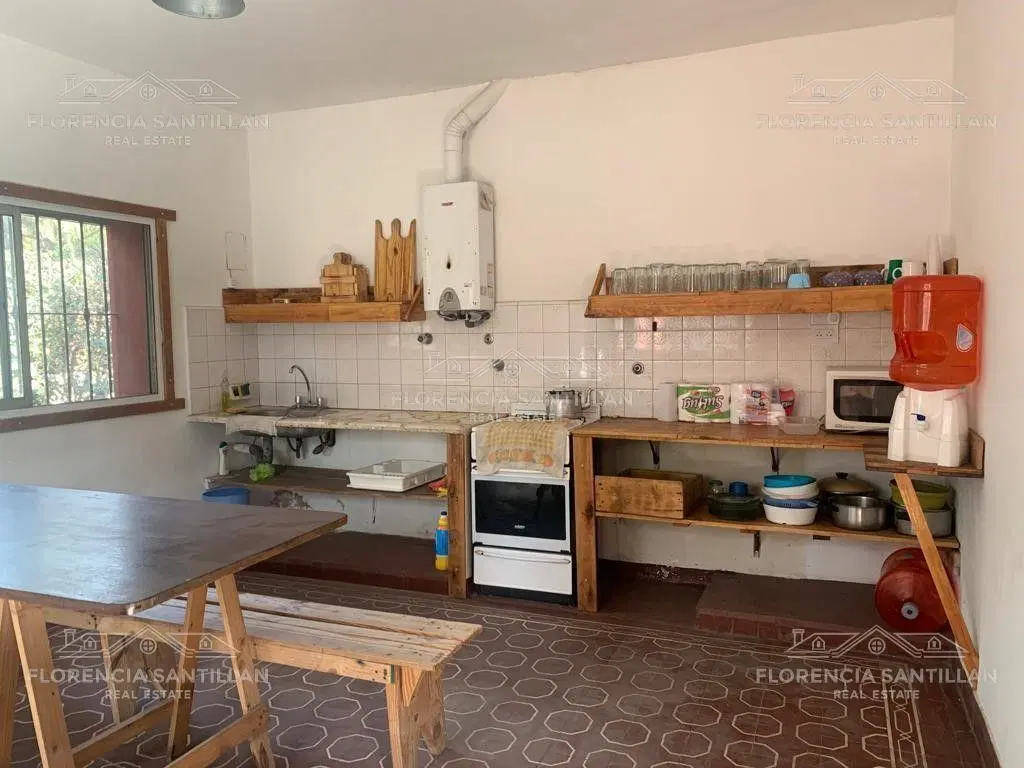 Casa Quinta de 6 ambientes con cochera  en Venta en Luis Guillón, Esteban Echeverría, G.B.A. Zona Su 3