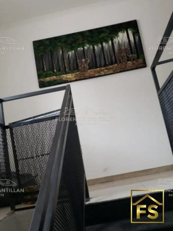 Casa de 5 ambientes con cochera en Venta ubicado en Monte Grande, Esteban Echeverría, G.B.A. Zona Su 4