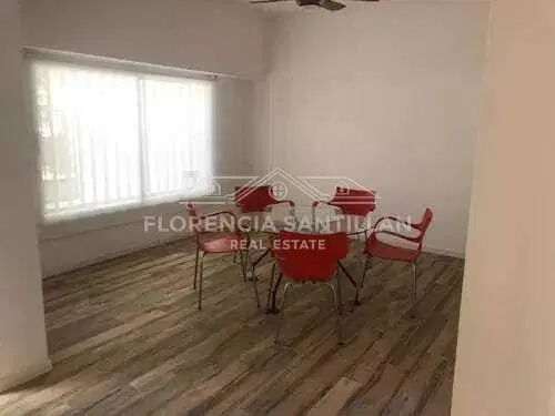 Casa Chalet de 5 ambientes en Venta en La Plata, G.B.A. Zona Sur 2