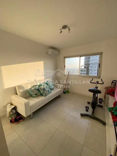 Departamento 3 ambientes con cochera en Venta en Lomas de Zamora, G.B.A. Zona Sur, Argentina 4