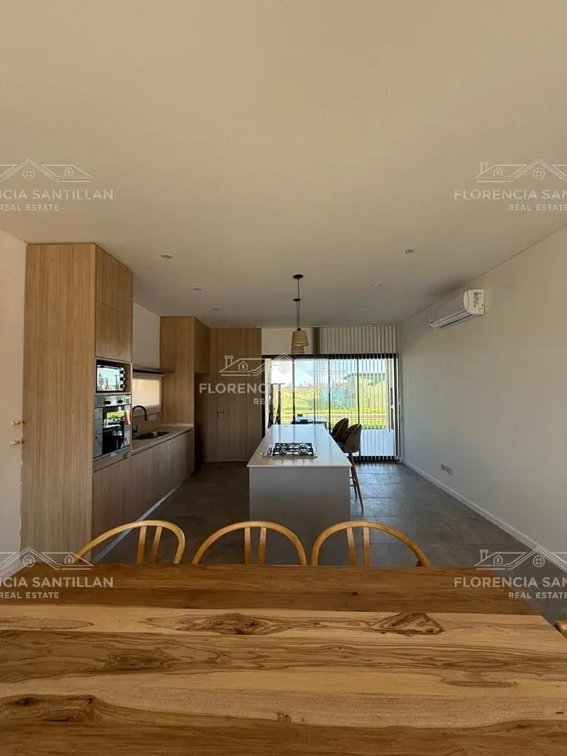 Casa Chalet  en Venta en Santa Clara al Sur, San Vicente, G.B.A. Zona Sur 3