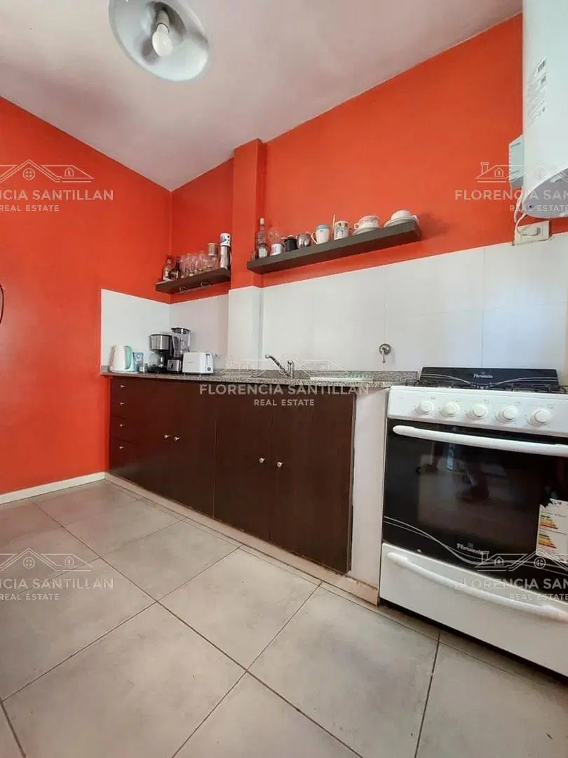 Departamento 2 ambientes con cochera  en Venta en Quilmes, G.B.A. Zona Sur, Argentina 3