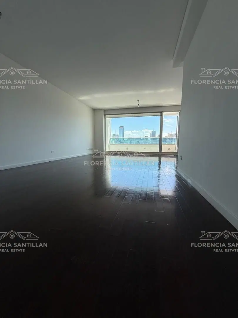 Departamento  3 ambientes con cochera en Venta en Puerto Madero, Capital Federal, Buenos Aires 4