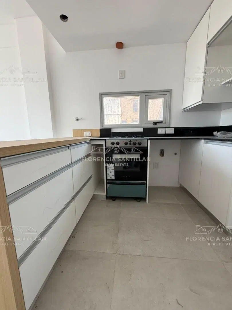 Departamento  en Venta en Lomas de Zamora, G.B.A. Zona Sur, Argentina 2