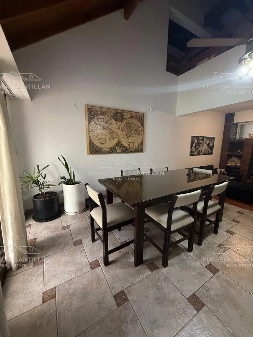 Casa Chalet de 5 ambientes con cochera  en Venta en Temperley, Lomas de Zamora, G.B.A. Zona Sur 4