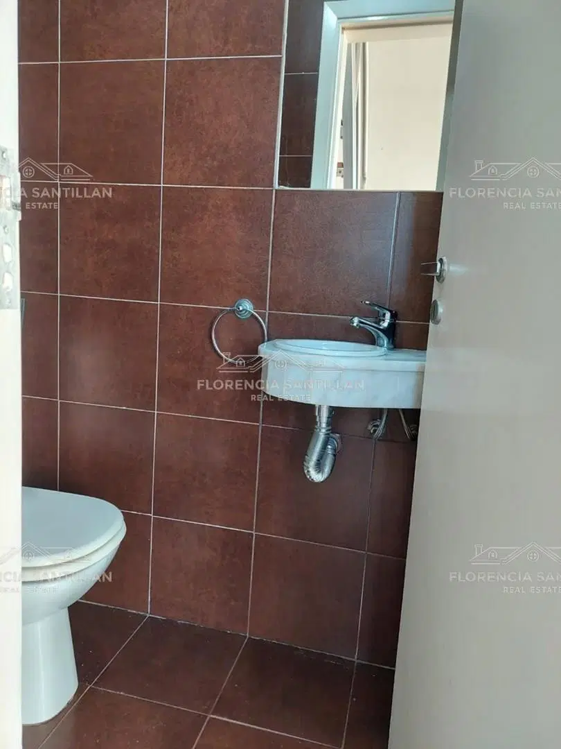 Departamento 2 ambientes con cochera  en Venta en Quilmes, G.B.A. Zona Sur, Argentina 8