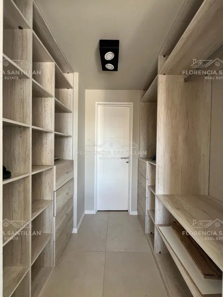 Departamento  3 amb c/ cochera en Alquiler en Lomas de Zamora, G.B.A. Zona Sur, Argentina 3