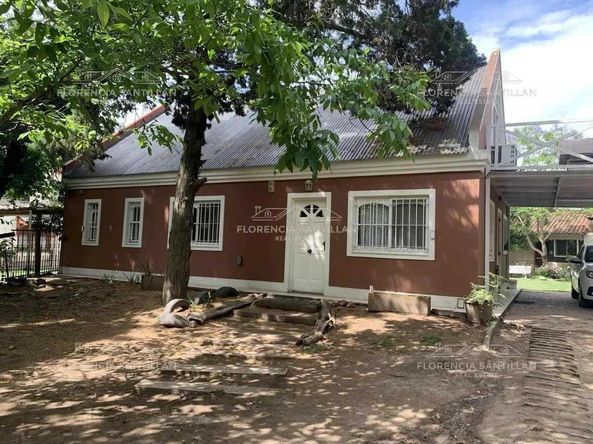 Casa Quinta 4 ambientes con cochera en Venta ubicado en Luis Guillón, Esteban Echeverría, G.B.A. Zon 4