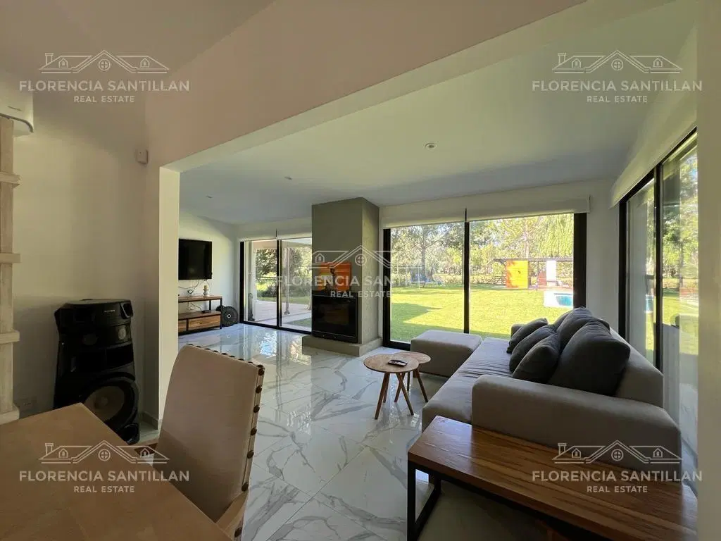 Casa Quinta 6 ambientes con cochera en Venta en Club Miralagos, La Plata, G.B.A. Zona Sur 8