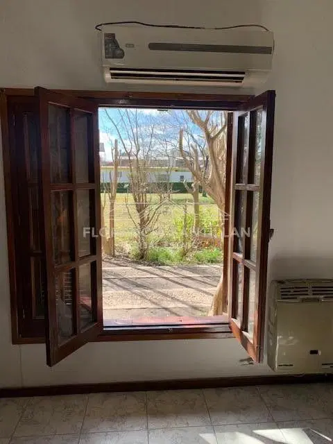 Local  en Venta en San Vicente,  G.B.A. Zona Sur 4
