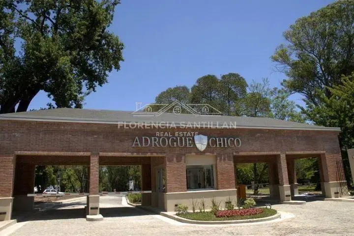 Casa Chalet de 7 ambientes con cochera en Venta en Almirante Brown, G.B.A. Zona Sur, Argentina 8