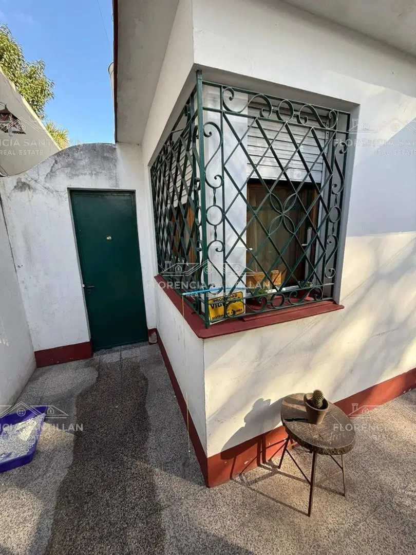 Casa  en Venta en Remedios De Escalada, Lanús, G.B.A. Zona Sur 3