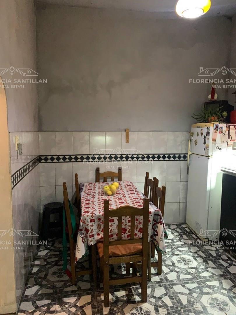 Foto de Casa Chalet de 3 ambientes con cochera en Venta en Wilde, Avellaneda, G.B.A. Zona Sur, imagen 3