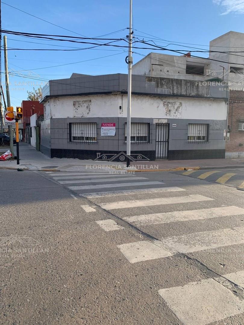 Foto de Casa Chalet de 3 ambientes con cochera en Venta en Wilde, Avellaneda, G.B.A. Zona Sur, imagen 1
