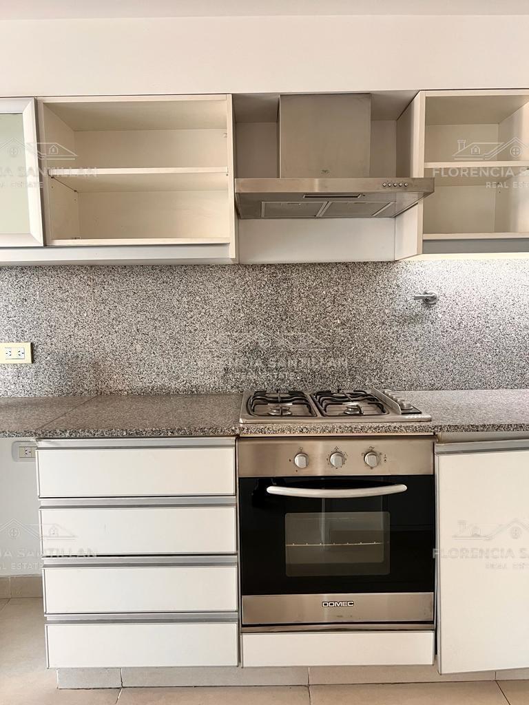 Foto de Departamento 4 ambientes con cochera en Venta ubicado en Lomas de, imagen 4