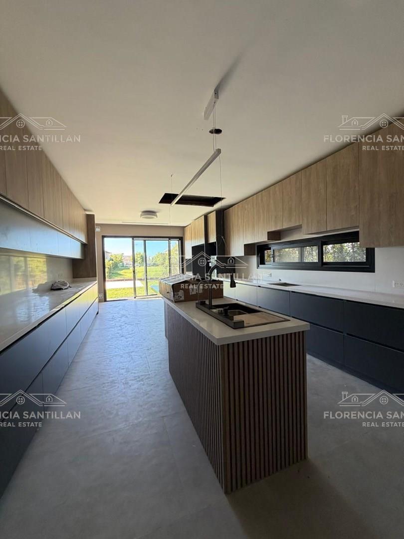 Foto de Casa en Venta en El Yacht, Nordelta, Tigre, imagen 1