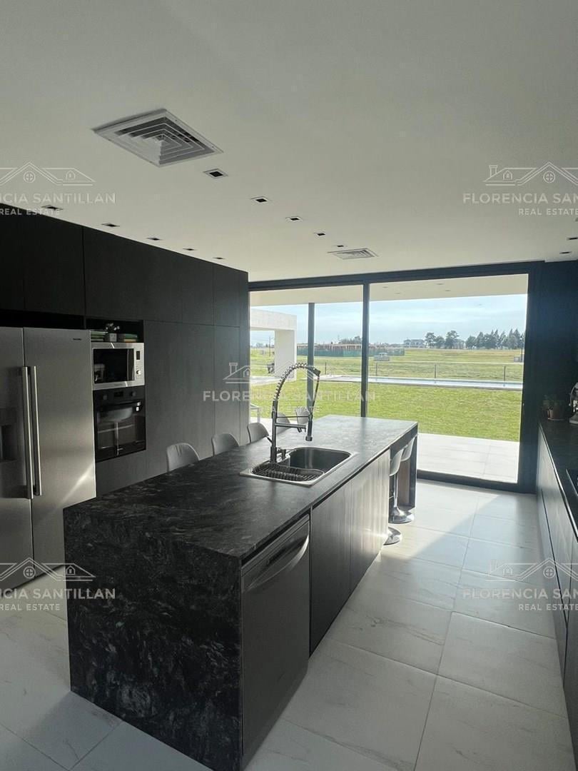 Foto de Casa en Venta en La Providencia Resort & Country Club, Canning, Ezeiza, imagen 3
