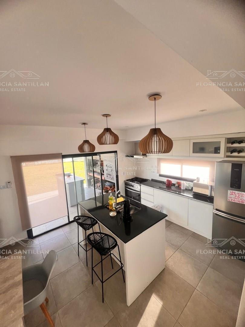 Foto de Casa Chalet de 5 ambientes en Venta en Santa Clara al Sur, San Vicente, imagen 4