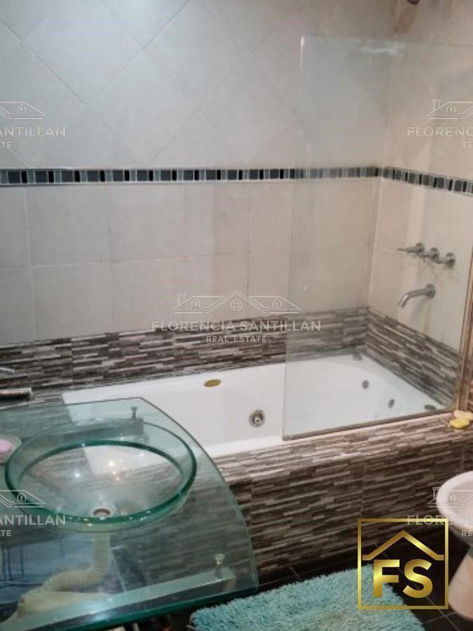 Foto de Casa de 5 ambientes con cochera en Venta ubicado en Monte Grande, imagen 5