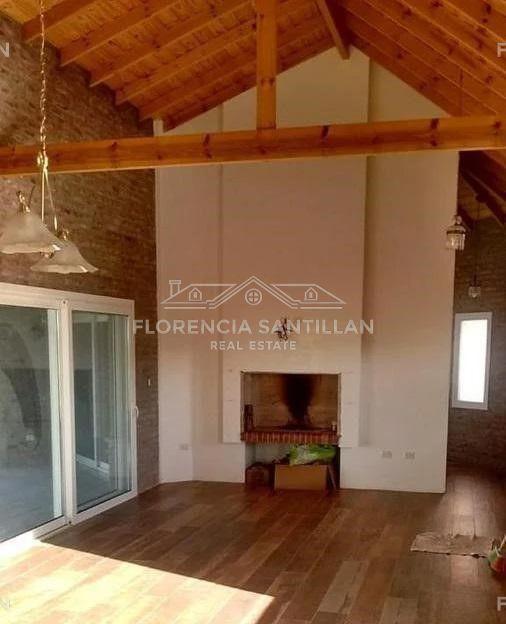 Foto de Casa de 6 ambientes con cochera en Venta ubicado en La Plata, G.B.A, imagen 5