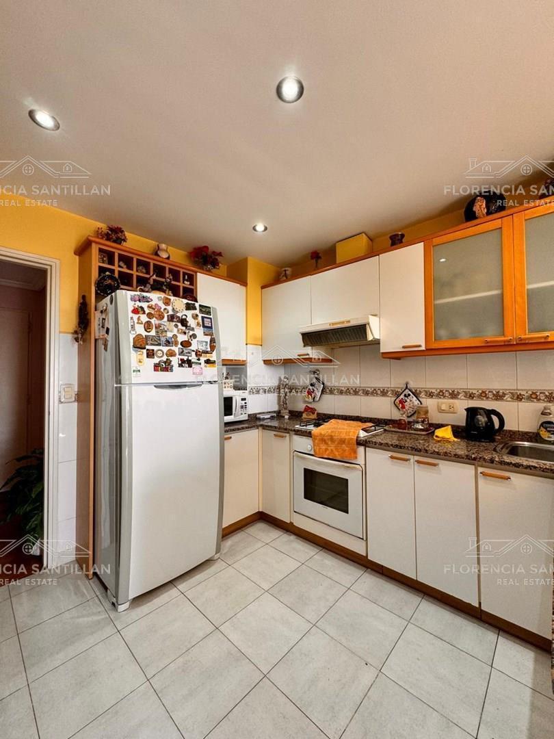 Foto de Departamento 2 amb con cochera en Venta en Lomas de Zamora, G.B.A. Zona, imagen 5