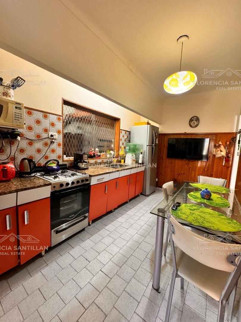 Foto de Casa Chalet de 4 ambientes con cochera en Venta en Lomas de Zamora, imagen 5