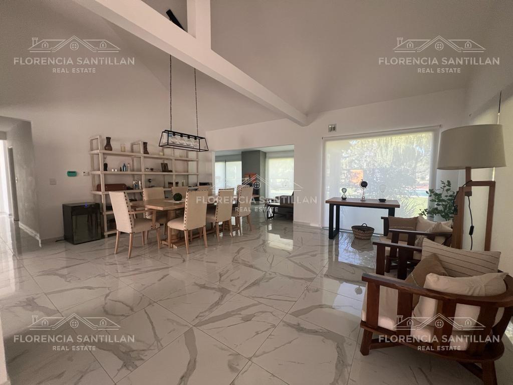 Foto de Casa Quinta 6 ambientes con cochera en Venta en Club Miralagos, La, imagen 1