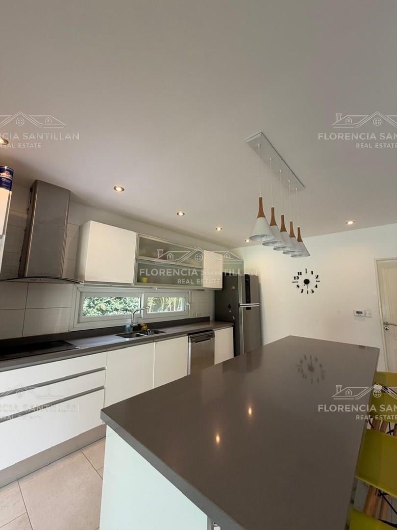 Foto de Casa en Venta en Club Miralagos, La Plata, G.B.A. Zona Sur, imagen 5