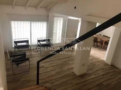 Foto de Casa Chalet de 5 ambientes en Venta en La Plata, G.B.A. Zona Sur, imagen 2