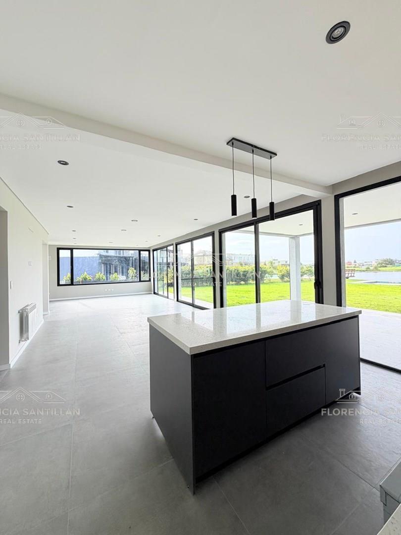 Foto de Casa en Venta en La Alameda, Canning, Ezeiza, imagen 1