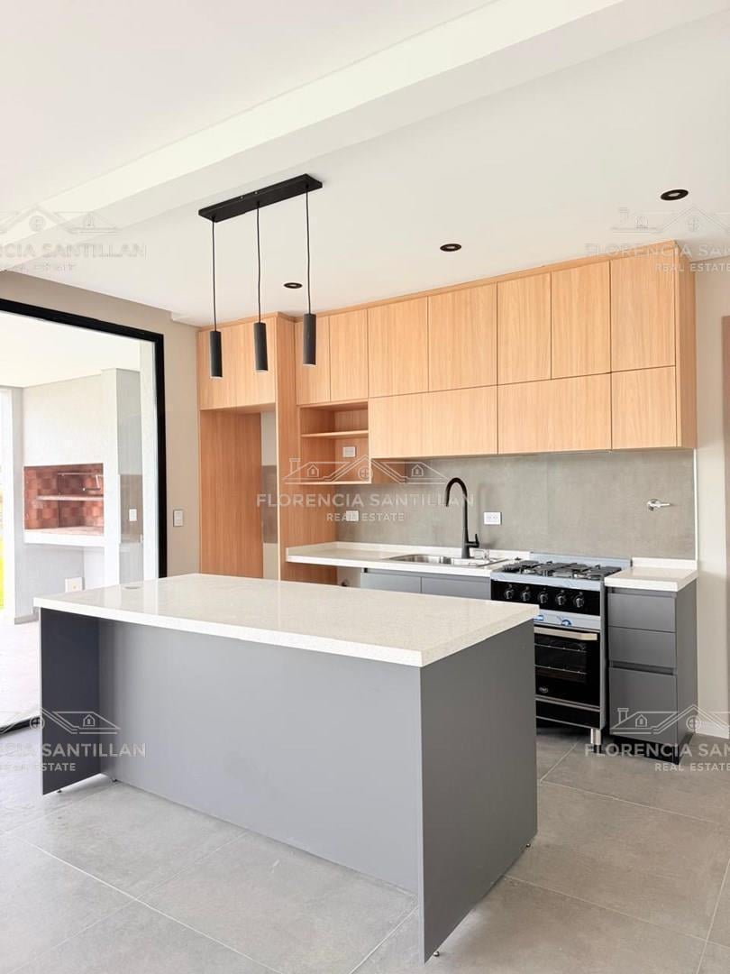 Foto de Casa en Venta en La Alameda, Canning, Ezeiza, imagen 2
