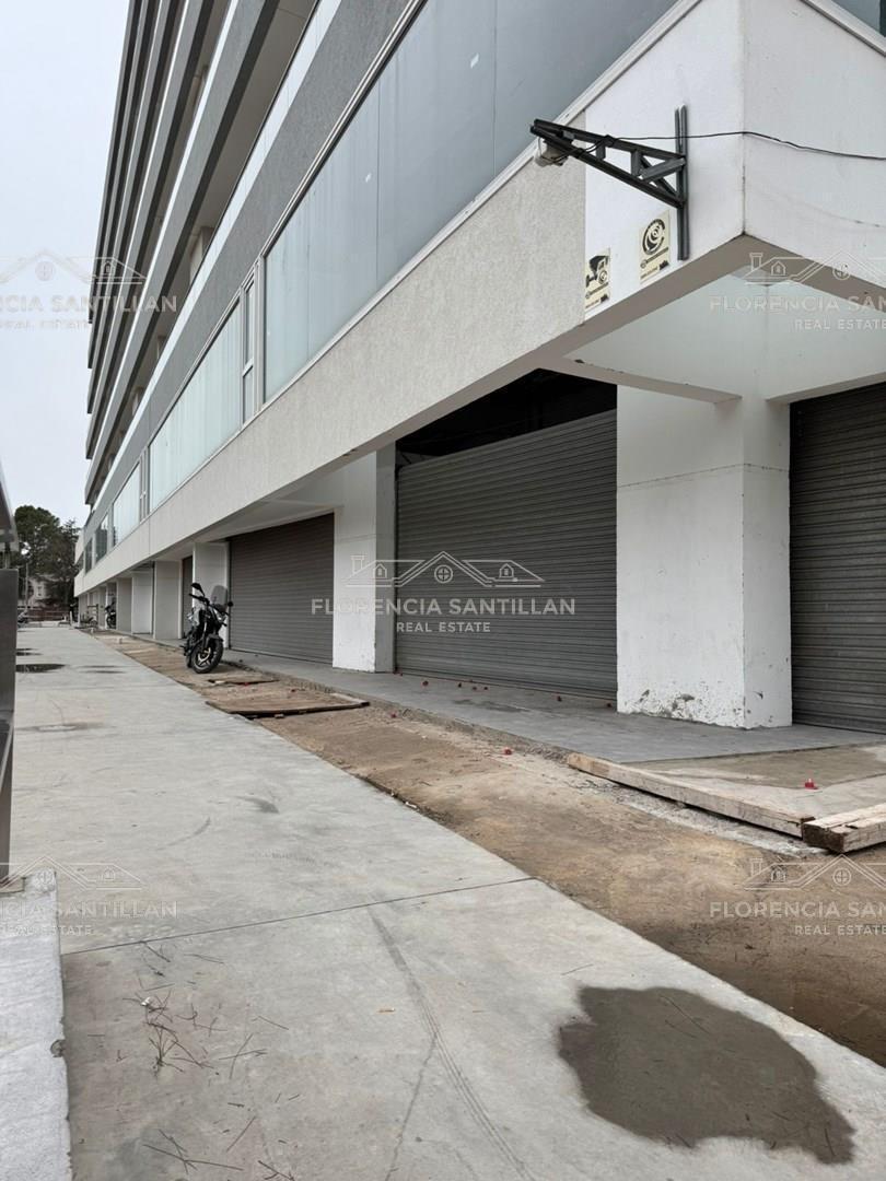 Foto de Local en Alquiler en Canning Center, Esteban Echeverría, G.B.A. Zona Sur, imagen 3