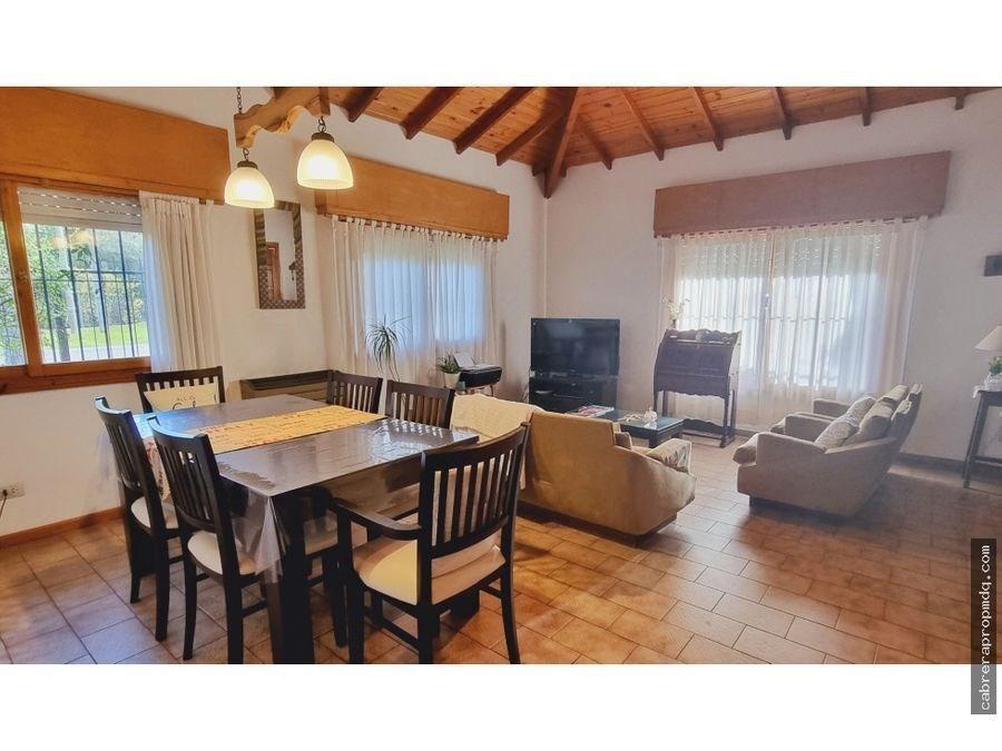 Foto de Casa Chalet de 4 ambientes con cochera en Venta en Mar Del Plata, imagen 3