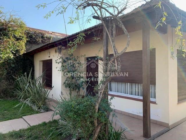Foto de Casa de 3 ambientes con cochera en Venta ubicado en San Vicente, G.B.A, imagen 2