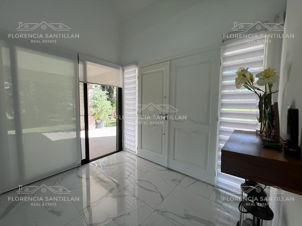 Foto de Casa Quinta 6 ambientes con cochera en Venta en Club Miralagos, La, imagen 3