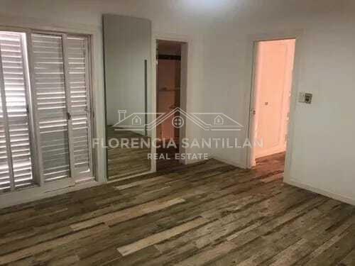 Foto de Casa Chalet de 5 ambientes en Venta en La Plata, G.B.A. Zona Sur, imagen 4