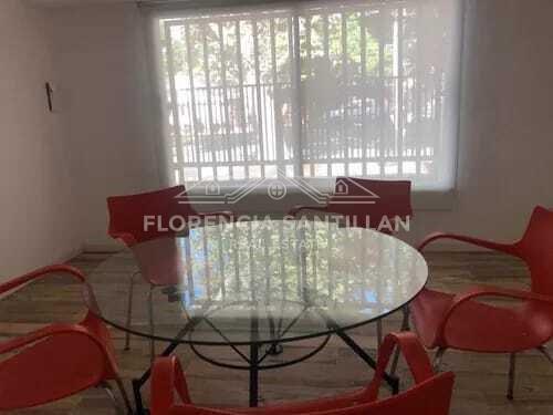 Foto de Casa Chalet de 5 ambientes en Venta en La Plata, G.B.A. Zona Sur, imagen 3