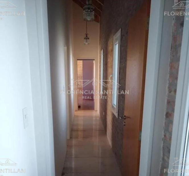 Foto de Casa de 6 ambientes con cochera en Venta ubicado en La Plata, G.B.A, imagen 4