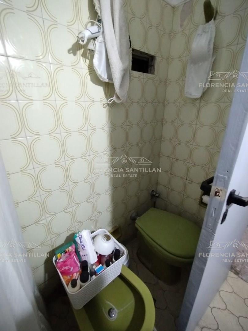 Foto de Casa Chalet de 3 ambientes con cochera en Venta en Temperley, Lomas de, imagen 5