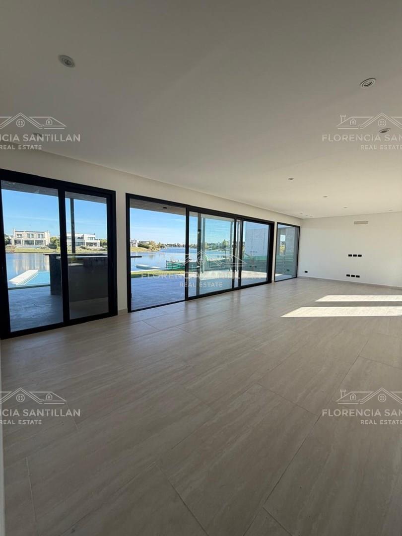 Foto de Casa Chalet en Venta en El Cazador, Escobar, G.B.A. Zona Norte, imagen 3