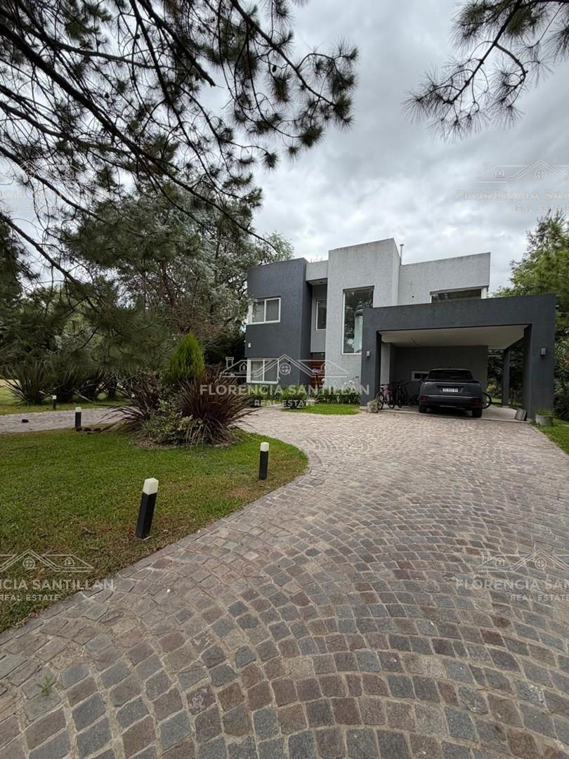 Foto de Casa en Venta en Club Miralagos, La Plata, G.B.A. Zona Sur, imagen 3