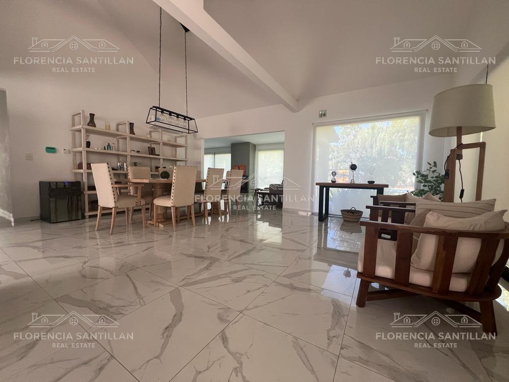 Foto de Casa Quinta 6 ambientes con cochera en Venta en Club Miralagos, La, imagen 3