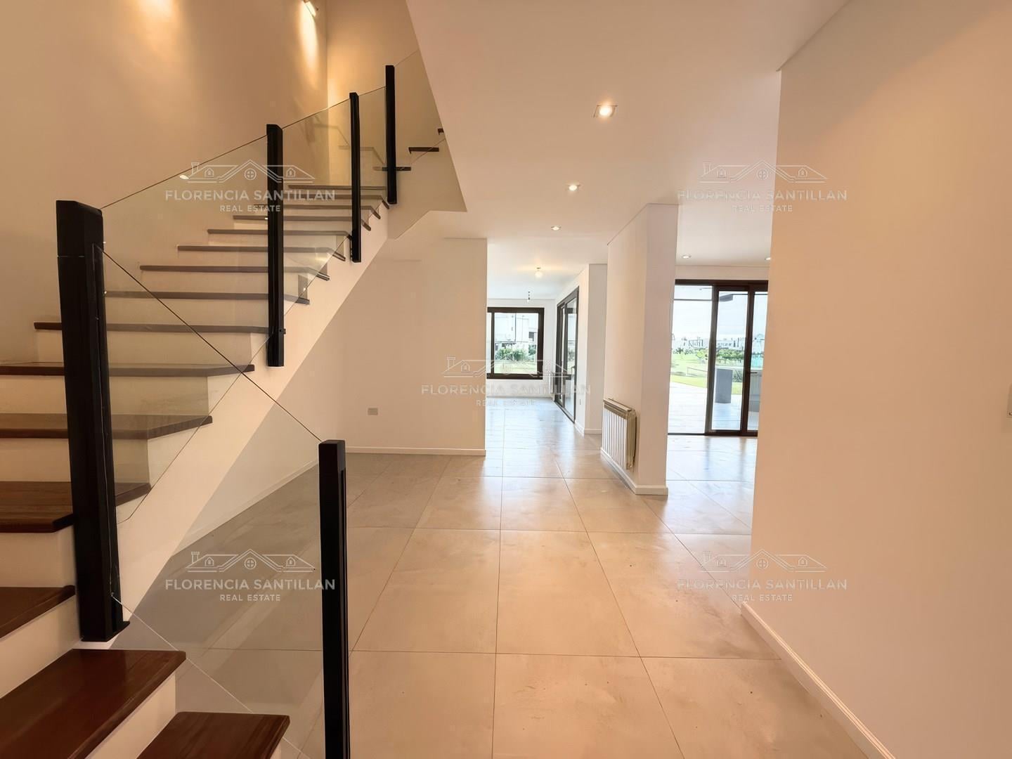 Foto de Casa en Venta en Terralagos, Canning, Ezeiza, imagen 1