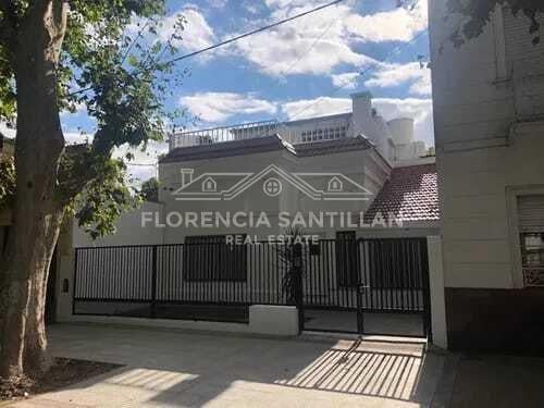 Foto de Casa Chalet de 5 ambientes en Venta en La Plata, G.B.A. Zona Sur, imagen 5