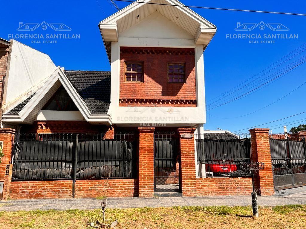Foto de Casa de 3 ambientes con cochera en Venta en Monte Chingolo, Lanús, imagen 4